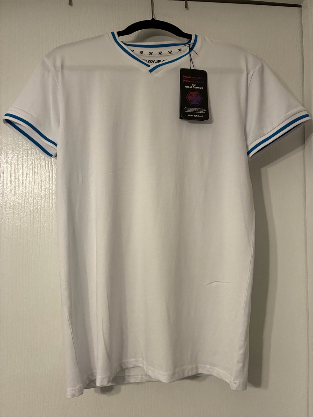 New With Tags XRAY JEANS Men's White V-Neck T-Shirt Blue Striped Trim size S